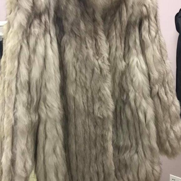 White Fur Coat - Picture 1 of 4